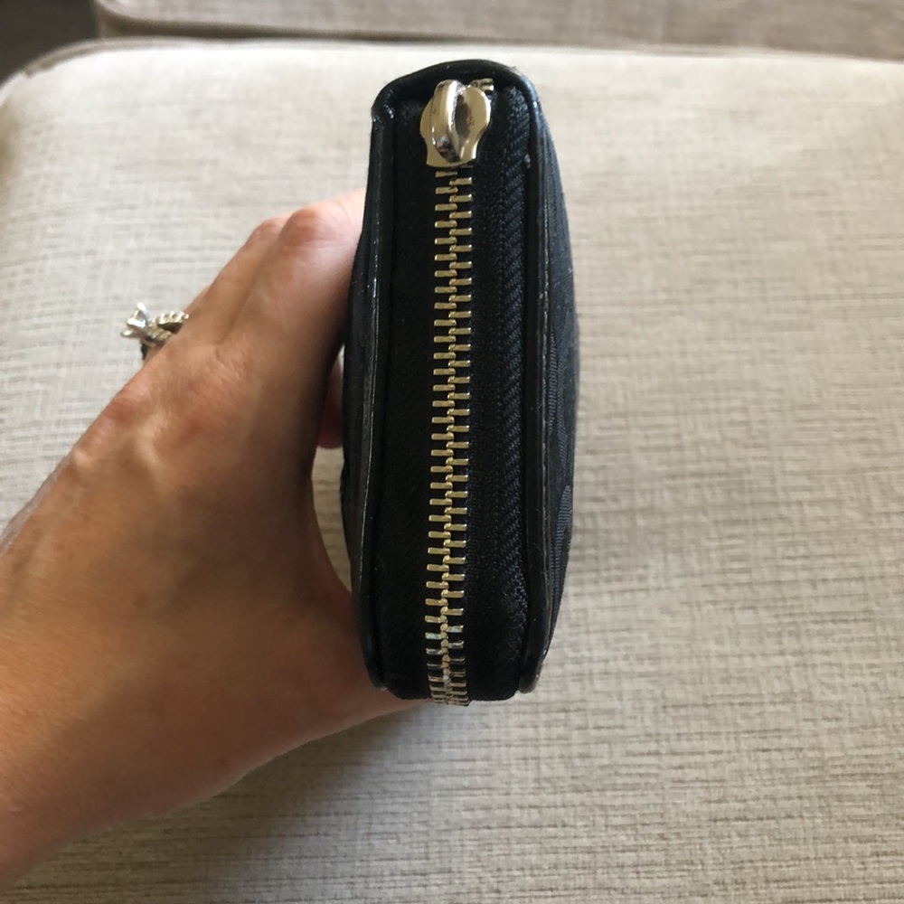 Coach Wallet - Picture 5 of 15